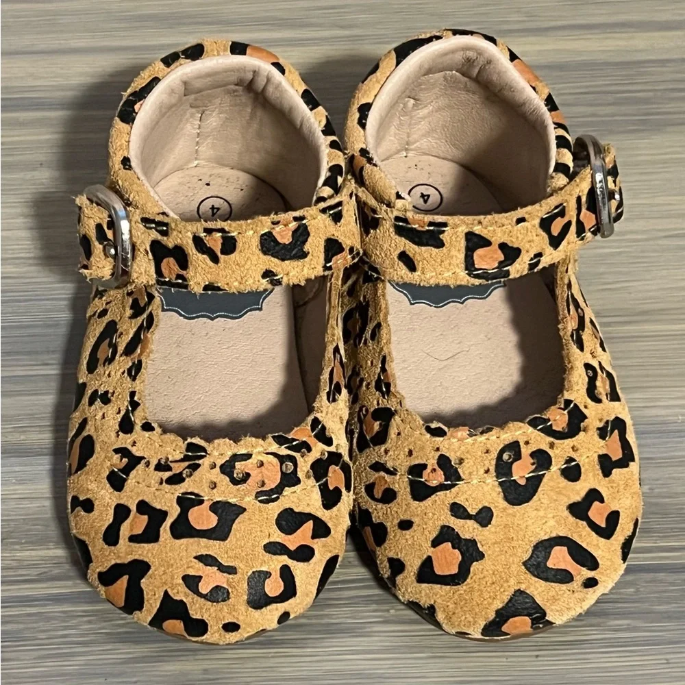 Your Tay Leopard Print Infant Mary Jane Shoes